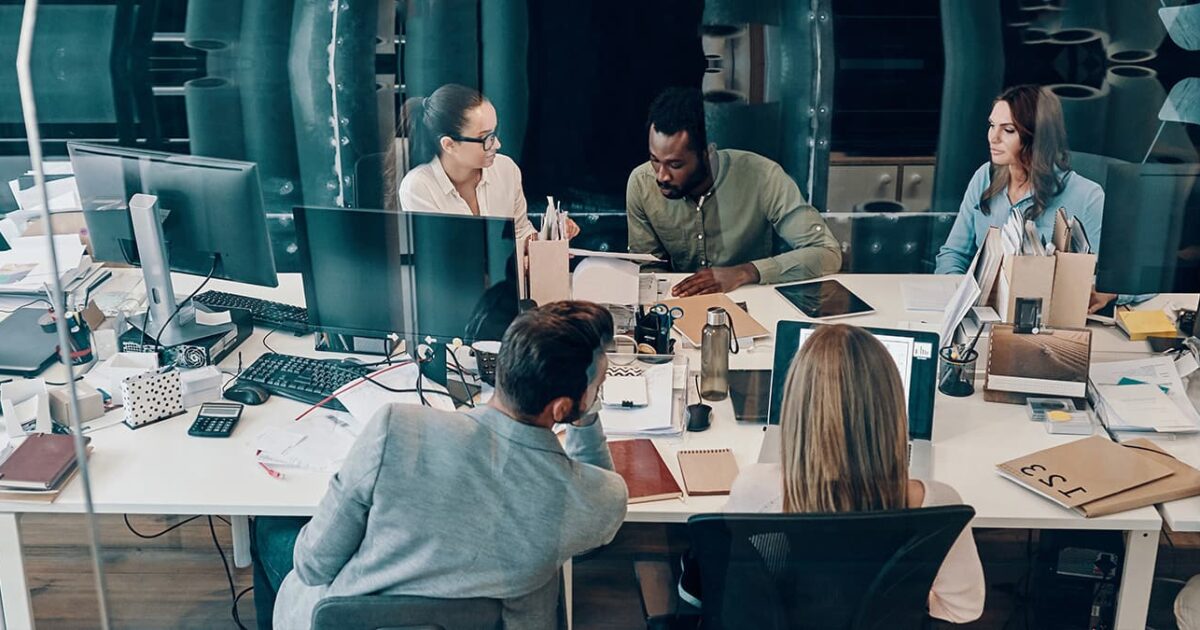Office team preparing for a Microsoft Office 365 migration by reviewing users, devices, files, and planning steps